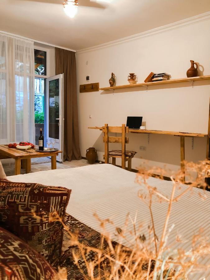 Bjnihouse, Guest House Eksteriør billede