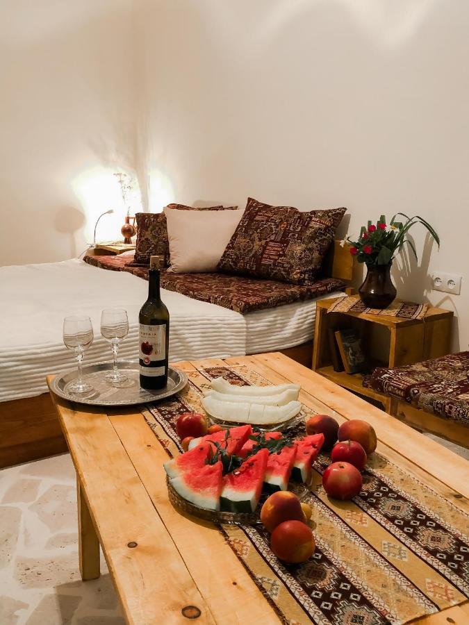 Bjnihouse, Guest House Eksteriør billede