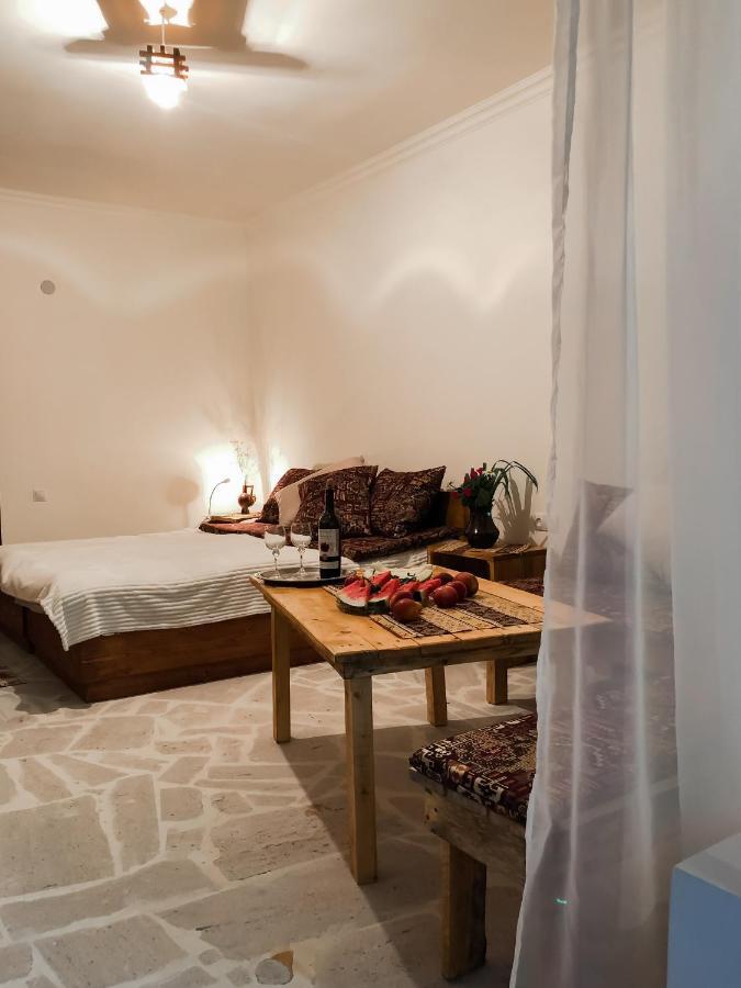 Bjnihouse, Guest House Eksteriør billede